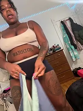 Goddess Nafeesha online show from February 2, 10:08 pm