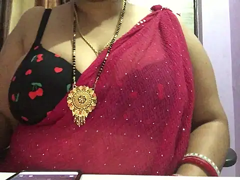 Snapshot of Desi_bhabhiii chatting on February 7, 6:03 am Desi bhabhiii online show from February 7, 6:03 am
