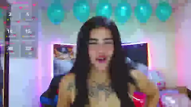  luna torres online show from February 11, 1:09 pm