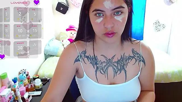  luna torres online show from September 11, 4:18 pm