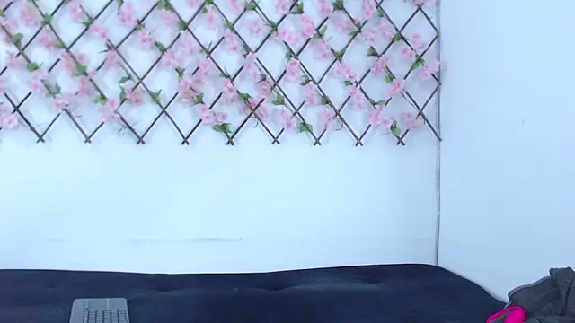 tiffany gomez9 online show from March 27, 1:44 pm