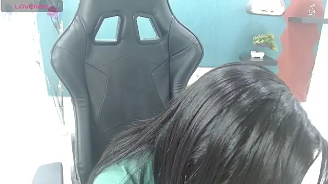 Snapshot of Melikasweetz chatting on February 12, 5:48 pm Melikasweetz online show from February 12, 5:48 pm