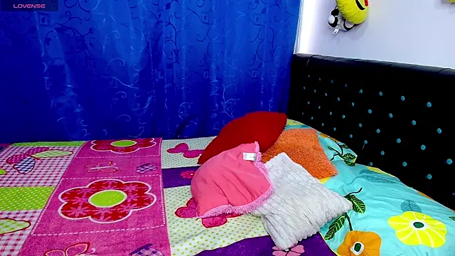 Melikasweetz online show from April 9, 5:29 pm