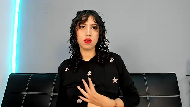 Snapshot of purplay_98 chatting on February 16, 1:49 pm purplay 98 online show from February 16, 1:49 pm