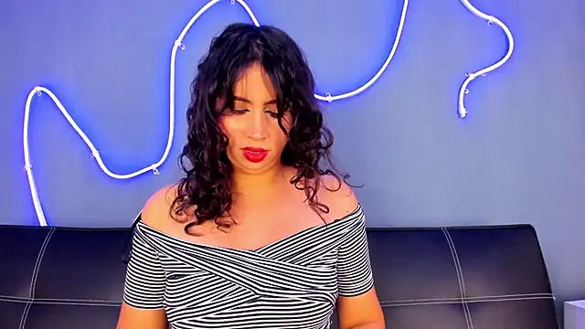 Snapshot of purplay_98 chatting on September 21, 12:45 am purplay 98 online show from September 21, 12:45 am