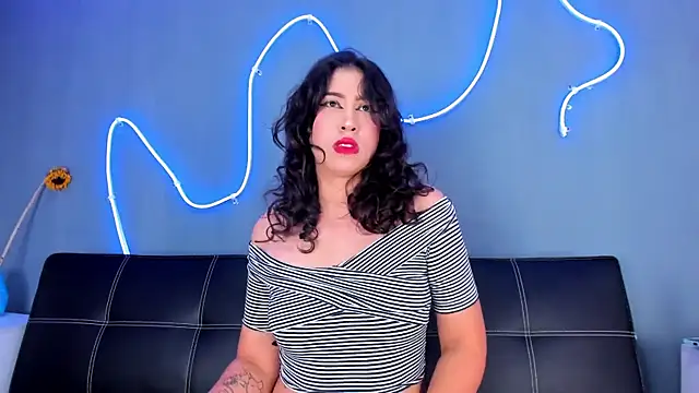 Snapshot of purplay_98 chatting on October 2, 1:23 am purplay 98 online show from October 2, 1:23 am