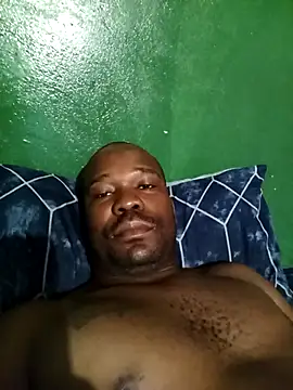 Snapshot of netswera147 chatting on December 14, 4:18 am netswera147 online show from December 14, 4:18 am