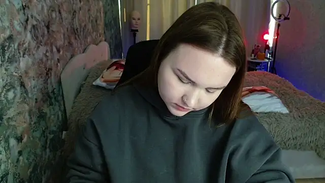 Snapshot of Jenny_Fox chatting on November 6, 8:48 am Jenny Fox online show from November 6, 8:48 am