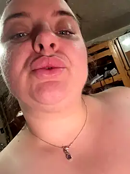 lairarose online show from December 13, 7:53 pm