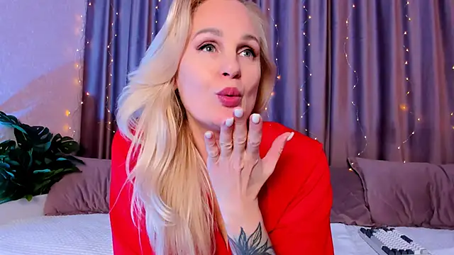 Snapshot of Elis_miracle chatting on February 27, 10:59 am Elis miracle online show from February 27, 10:59 am