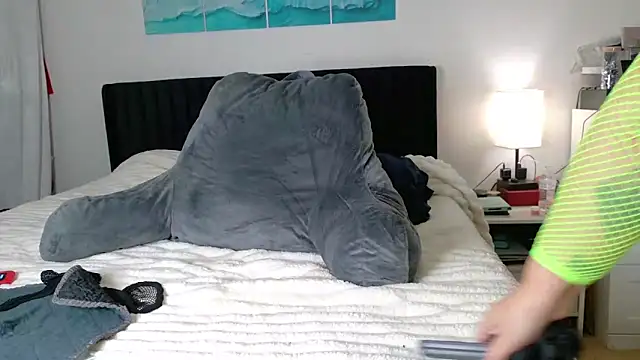 SpikedBella online show from February 28, 9:44 pm