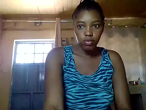 Snapshot of Zara_Twilight chatting on December 8, 9:35 am Zara Twilight online show from December 8, 9:35 am