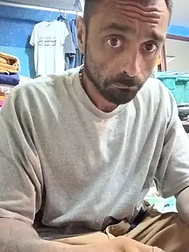 C8L3U online show from April 1, 6:47 am