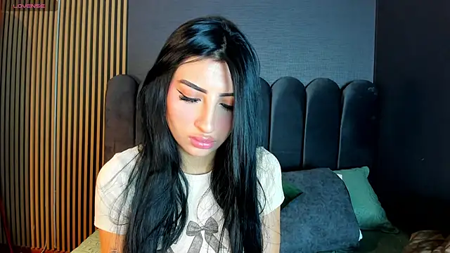 Nicolette ks  online show from November 25, 4:34 am