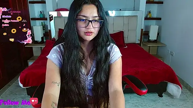 scarlleth  online show from February 13, 6:27 pm