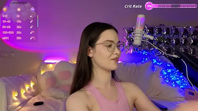 Snapshot of AokiAnna chatting on April 30, 9:48 am AokiAnna online show from April 30, 9:48 am