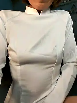 Snapshot of Kami_gaam chatting on January 1, 12:43 am Kami gaam online show from January 1, 12:43 am