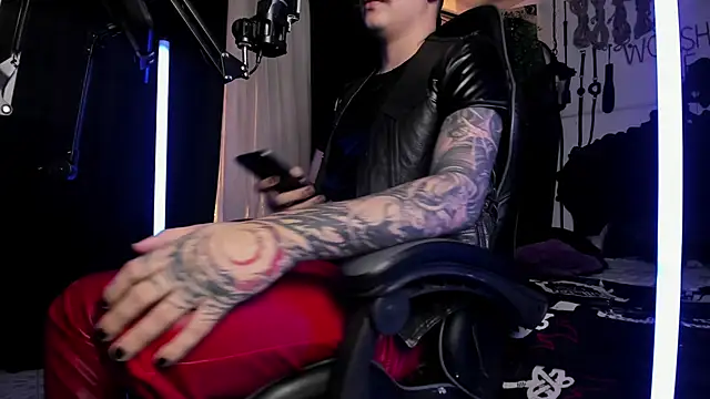 Snapshot of allanhurtss chatting on December 15, 4:04 pm allanhurtss online show from December 15, 4:04 pm