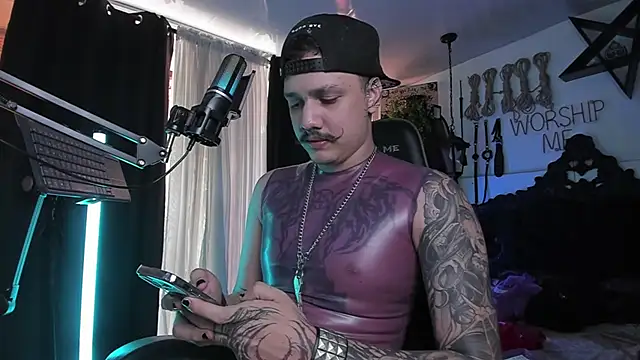 Snapshot of allanhurtss chatting on January 24, 5:11 pm allanhurtss online show from January 24, 5:11 pm