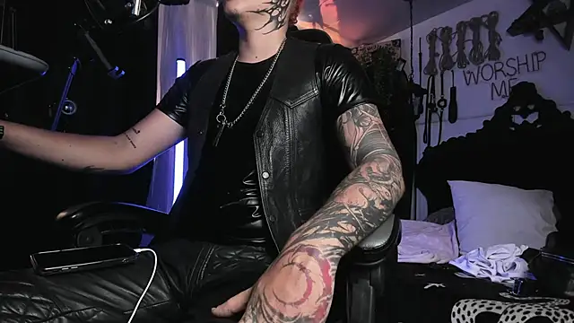 Snapshot of allanhurtss chatting on March 21, 2:07 pm allanhurtss online show from March 21, 2:07 pm