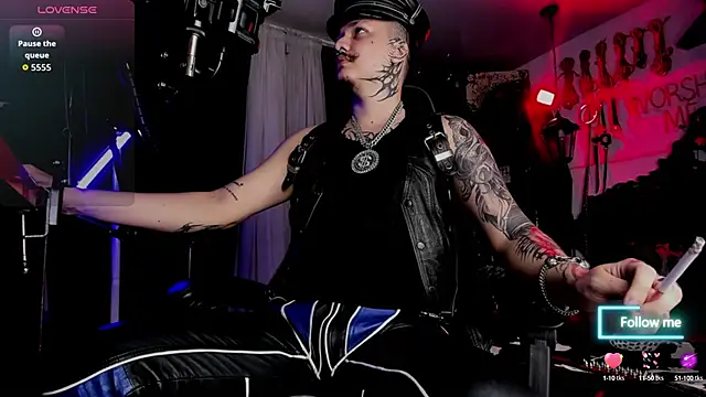 Snapshot of allanhurtss chatting on September 25, 2:15 am allanhurtss online show from September 25, 2:15 am