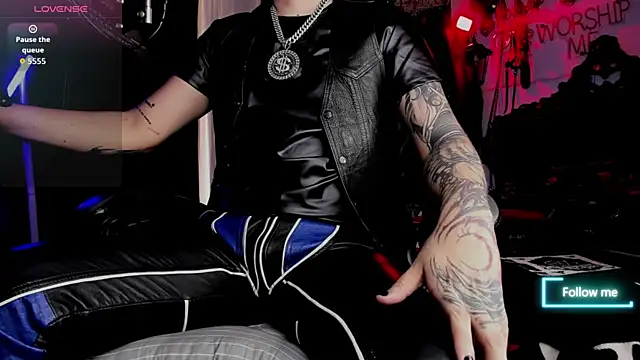 Snapshot of allanhurtss chatting on October 5, 4:38 pm allanhurtss online show from October 5, 4:38 pm