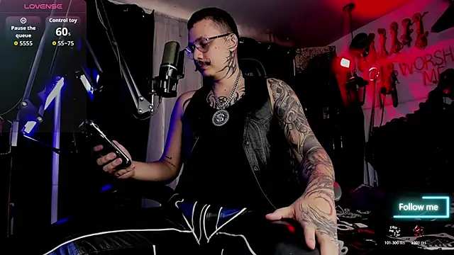 Snapshot of allanhurtss chatting on October 25, 7:08 pm allanhurtss online show from October 25, 7:08 pm