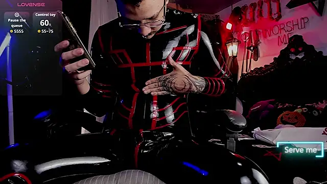 Snapshot of allanhurtss chatting on November 19, 4:51 pm allanhurtss online show from November 19, 4:51 pm