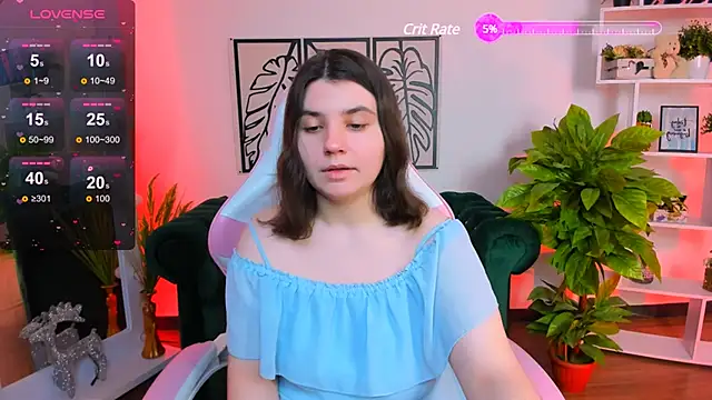 Snapshot of Viola__Shy chatting on January 23, 9:07 pm Viola Shy online show from January 23, 9:07 pm
