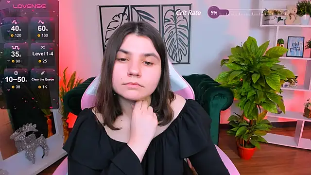 Snapshot of Viola__Shy chatting on January 25, 3:19 am Viola Shy online show from January 25, 3:19 am