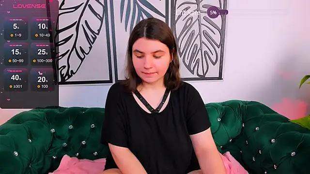 Snapshot of Viola__Shy chatting on January 31, 3:09 am Viola Shy online show from January 31, 3:09 am