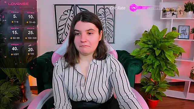 Snapshot of Viola__Shy chatting on January 31, 9:16 pm Viola Shy online show from January 31, 9:16 pm