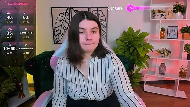 Snapshot of Viola__Shy chatting on February 12, 9:22 pm Viola Shy online show from February 12, 9:22 pm