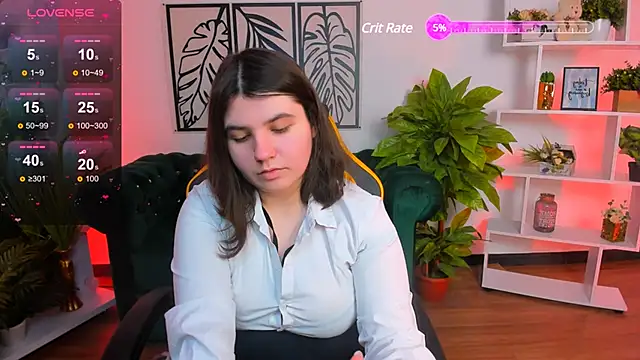 Snapshot of Viola__Shy chatting on February 25, 9:02 pm Viola Shy online show from February 25, 9:02 pm