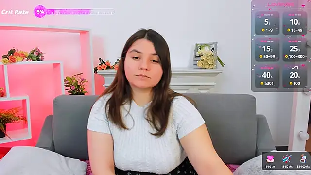 Snapshot of Viola__Shy chatting on September 28, 8:25 pm Viola Shy online show from September 28, 8:25 pm