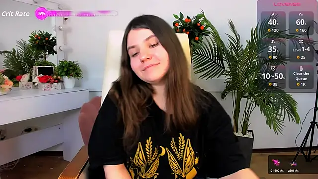 Snapshot of Viola__Shy chatting on October 12, 8:41 pm Viola Shy online show from October 12, 8:41 pm