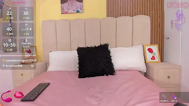 EmmyCruzZ online show from February 27, 7:34 am