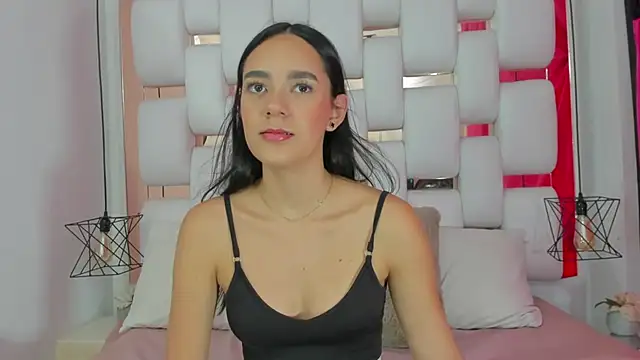 EmmyCruzZ online show from September 23, 7:06 pm