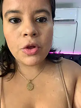 twocurvylatins online show from February 14, 9:33 pm