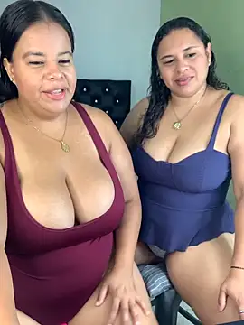 twocurvylatins online show from June 9, 10:49 am