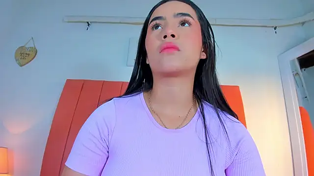 Snapshot of valen_rose0 chatting on September 16, 12:17 pm valen rose0 online show from September 16, 12:17 pm