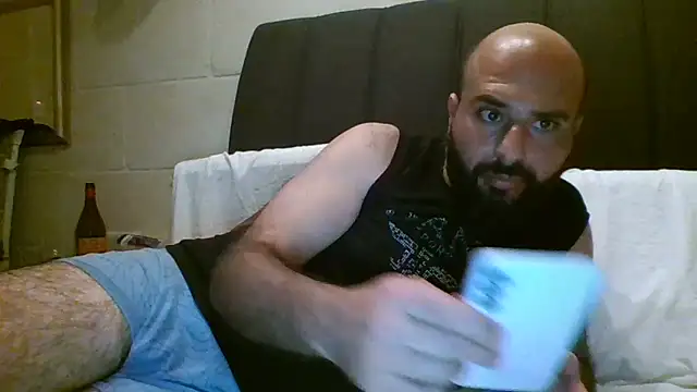 Snapshot of Denisilboss chatting on February 6, 9:51 pm Denisilboss online show from February 6, 9:51 pm