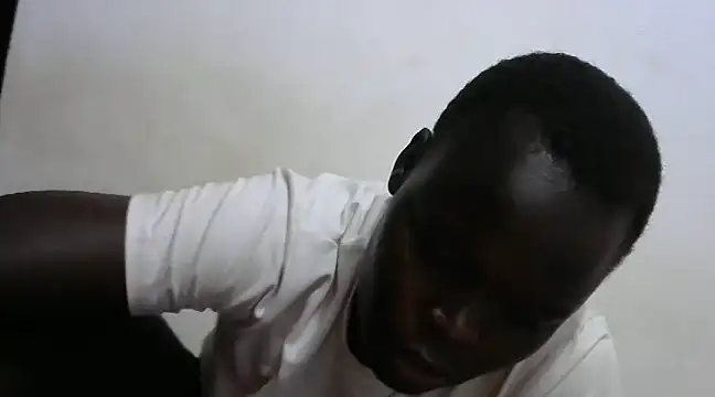 Snapshot of African_sexxy_ chatting on February 23, 6:12 pm African sexxy  online show from February 23, 6:12 pm