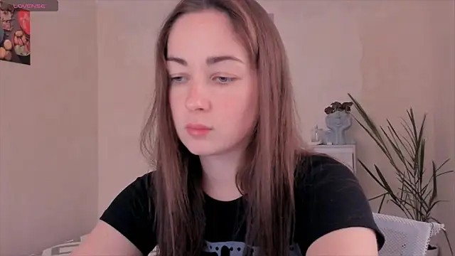 cClandesTina online show from November 4, 1:21 pm