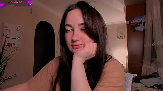 cClandesTina online show from March 2, 9:32 pm