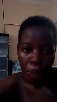 Snapshot of Sexyblackperl chatting on February 18, 1:00 pm Sexyblackperl online show from February 18, 1:00 pm