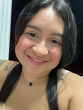 Snapshot of Pretty_Isadora chatting on January 9, 11:34 pm Pretty Isadora online show from January 9, 11:34 pm