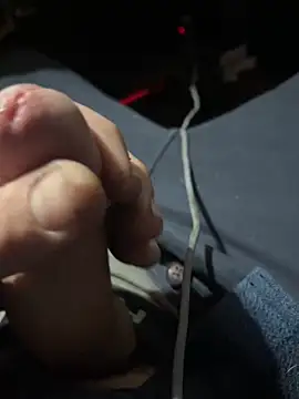 Snapshot of joeycbigcock chatting on January 29, 10:32 pm joeycbigcock online show from January 29, 10:32 pm