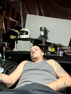 Snapshot of joeycbigcock chatting on September 27, 8:25 pm joeycbigcock online show from September 27, 8:25 pm