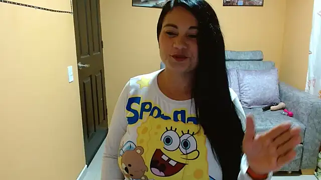 Snapshot of Kerly_Lopez chatting on January 22, 11:10 pm Kerly Lopez online show from January 22, 11:10 pm